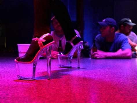 Strip-tease/Lapdance Trouver une prostituée Muri