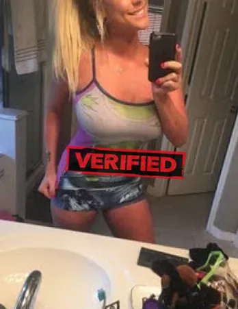 Britney seksi Spolni zmenki Kassiri